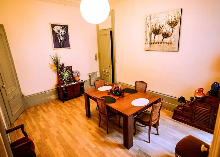 Le St Amour Elegant 2 Chambres *Wifi/Super Centre*