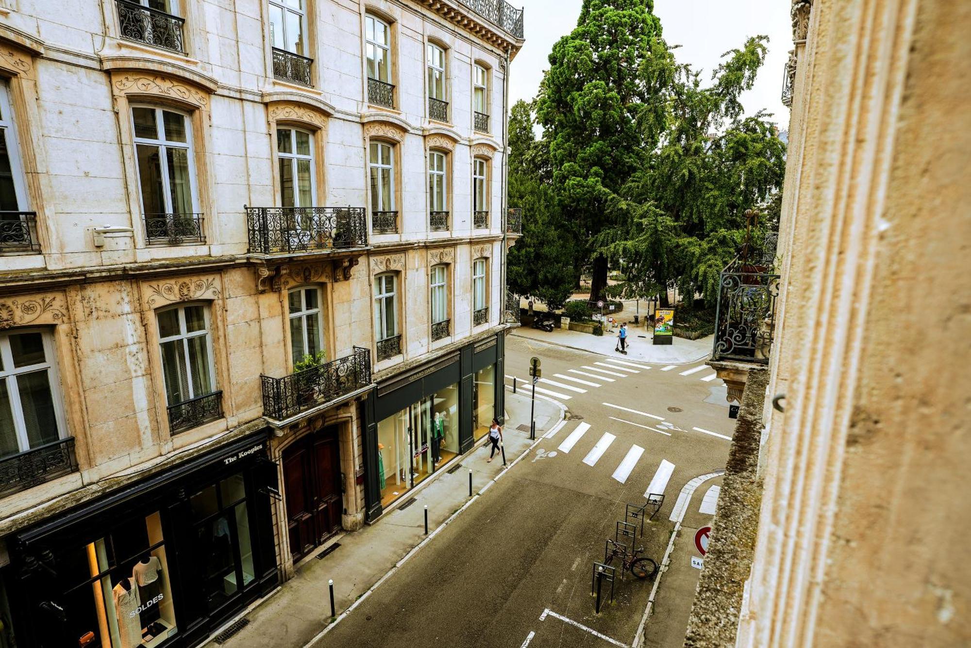Apartment Le St Elegant 2 *wifi/super Centre* Besançon